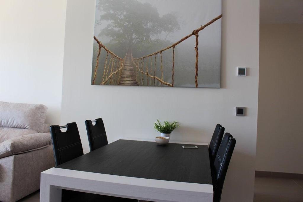 Sunset Drive, Cerca De La Playa Poniente Apartman Benidorm Kültér fotó