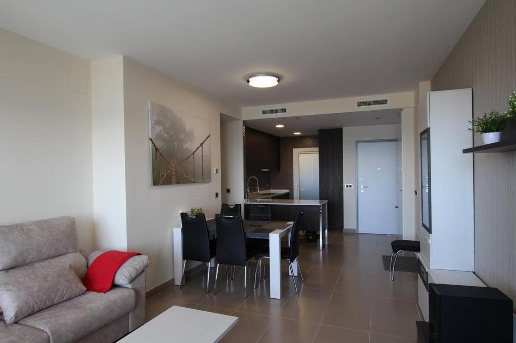Sunset Drive, Cerca De La Playa Poniente Apartman Benidorm Kültér fotó